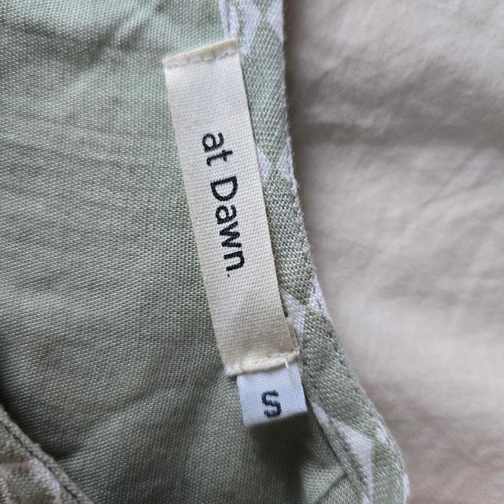 At Dawn Oahu Puff Sleeve Tunic Dress Size S Sage Green Linen Blend Geometric - Picture 6 of 9